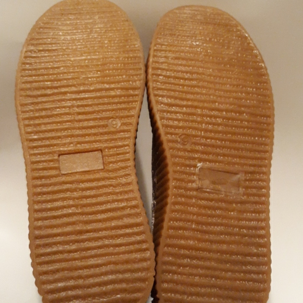Qupid Women Size 9 High Top Platform Sneaker Shoes - Picture 7 of 7